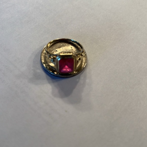 Vintage 1860s Gold Filigree Pink Glass ring - Picture 12 of 12